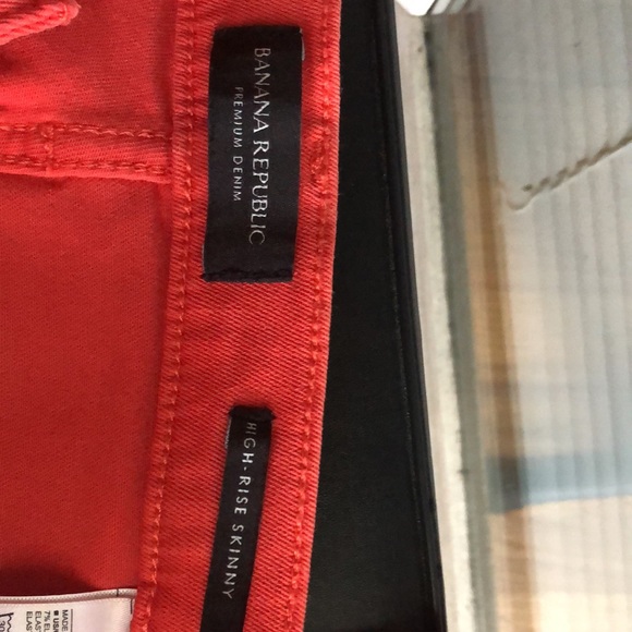 Banana Republic Petite High-Rise Skinny Jean - Picture 9 of 10